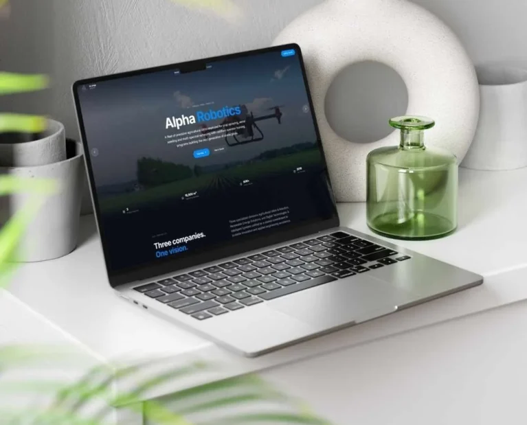 Alpha Group – HTML Website von Pixoraa